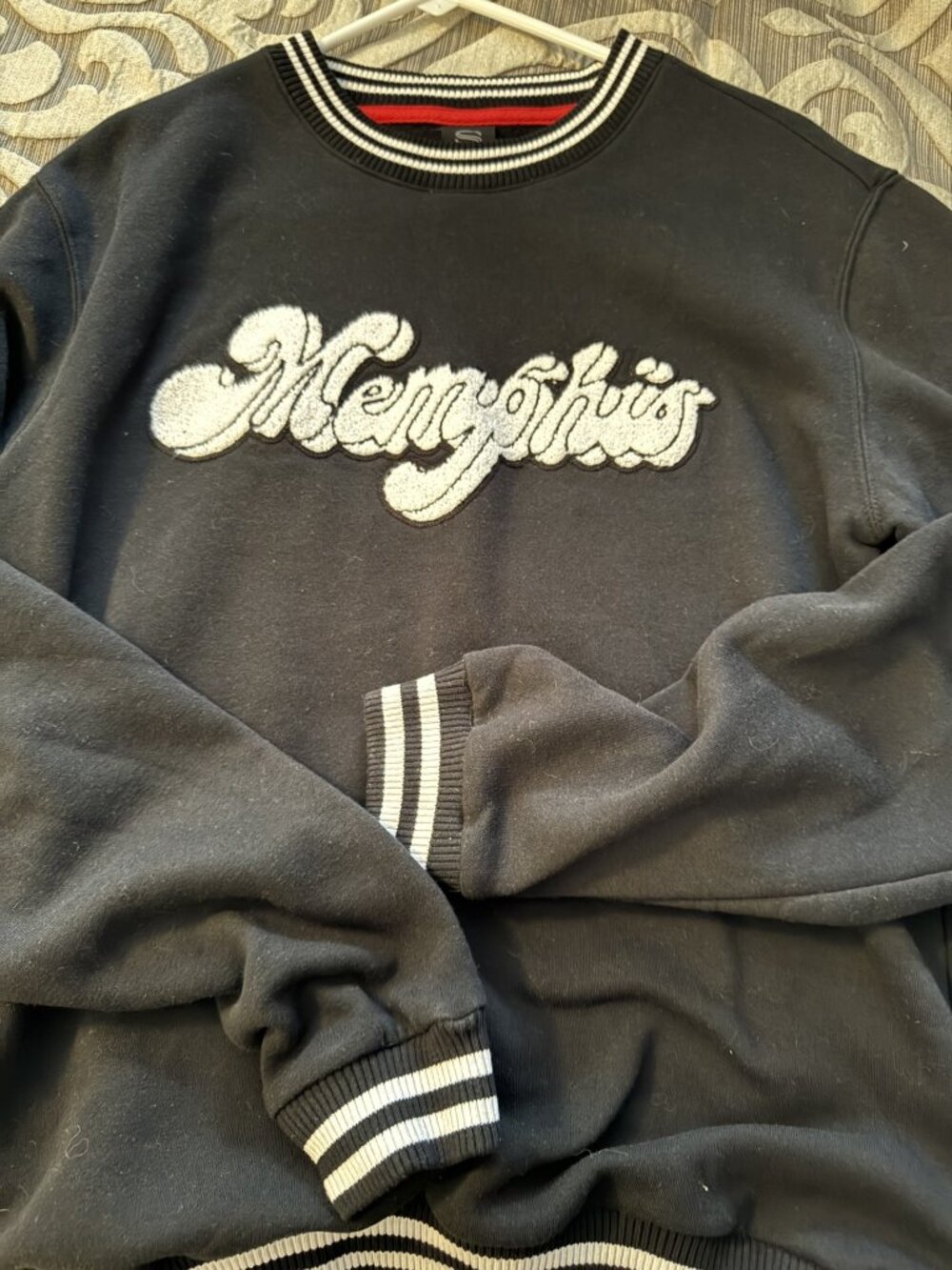 Stadium Essentials Memphis Grizzlies NBA Basketball Black Sweatshirt Medium